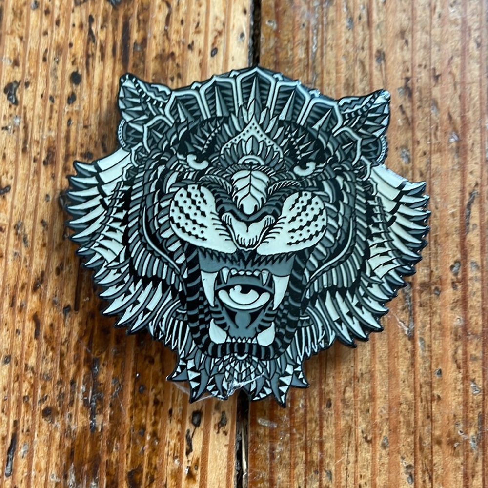 Bioworkz | Tiger Hat Pin